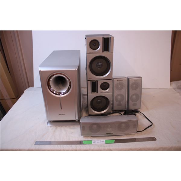 *Panasonic Subwoofer (incorrect power cord) with 2 speakers + 2 sears speakers (untested)