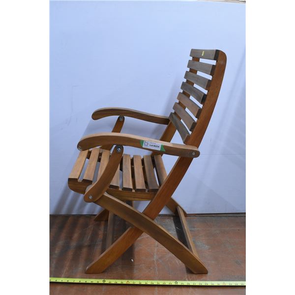 *Solid Wooden Folding Chair