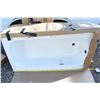 Image 1 : *White Porcelain Bath Tub