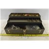 Image 1 : Vintage Metal Tackle Box with contents