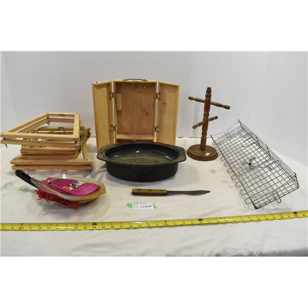 Wooden tennis racket holders,, Duster, Knife, Roaster, mug tree & Wire Rack