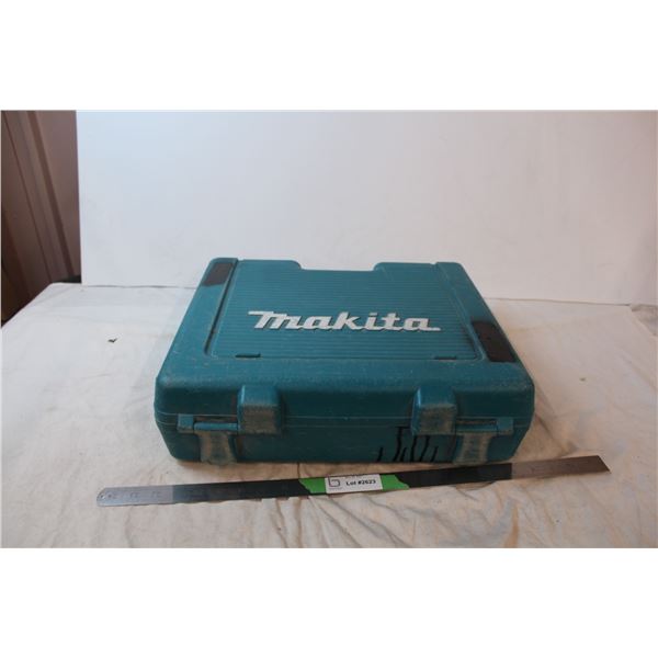 Makita cordless drill set