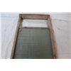 Image 2 : Vintage glass washboard