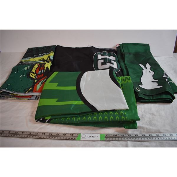 (4) Pilsner, Roughrider Flags