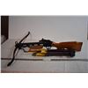 Image 1 : CROSSBOW WITH ARROW TIPS + ARROWS