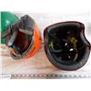 Image 2 : 4 safety helmets