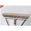 Image 3 : 1 Shop Broom