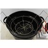 Image 2 : Enamel Pot w/ Accessories