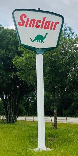 1961 Sinclair Porcelain Sign on 18 ft Pole