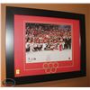 Image 1 : 2010 OLYMPIC TEAM CANADA GOLD MEDAL TEAM PHOTO