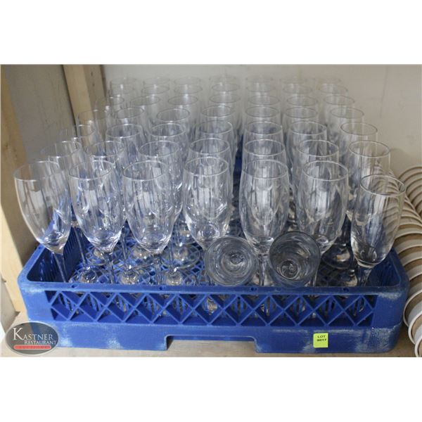DISH TRAY /W 51 CHAMPAGNE GLASSES