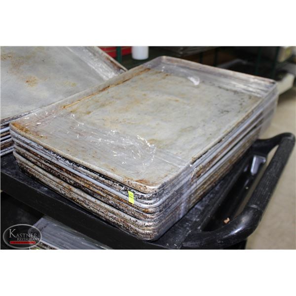 LOT OF 12 FULL SIZE BUN PANS