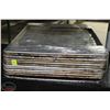 Image 1 : LOT OF 12 FULL SIZE BUN PANS