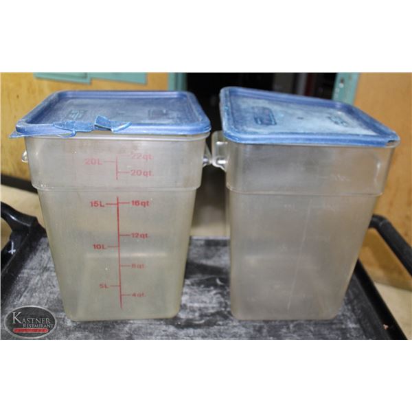 PAIR OF CAMBRO 22 QUART DRY STORAGE BINS /W LIDS