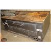Image 1 : BAKERS PRIDE STONE PIZZA OVEN