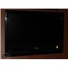 Image 1 : TOSHIBA 32" TV WITH WALL MOUNT