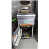 Image 5 : FRYMASTER 40LBS DEEP FRYER /W FOUR BASKETS