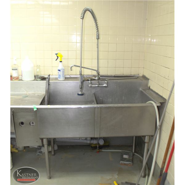 TWO WELL S/S SINK /W LARGE RUNOFF AND PRERINSE