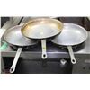 Image 1 : LOT OF 3 10.5" ALUMINUM FRYING PANS