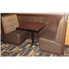 Image 1 : PAIR OF BOOTHS WITH DINING TABLE