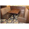 Image 1 : PAIR OF BOOTHS WITH DINING TABLE