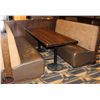 Image 1 : PAIR OF BOOTHS WITH DINING TABLE