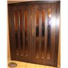 Image 1 : DOUBLE DOOR /W CLOSER AND BRASS HANDLES
