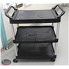 Image 1 : RUBBER MAID 3 TIER SERVICE CART