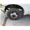 Image 15 : 2003 Ford F550 Powerstroke Turbo Diesel V8 w/ Dump Body 145351 Miles (Engine Runs - See Video)