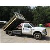 Image 2 : 2003 Ford F550 Powerstroke Turbo Diesel V8 w/ Dump Body 145351 Miles (Engine Runs - See Video)