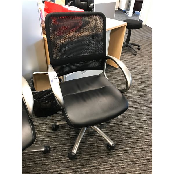 BLACK MESH BACK LOOP ARM MID BACK TILTER CHAIR