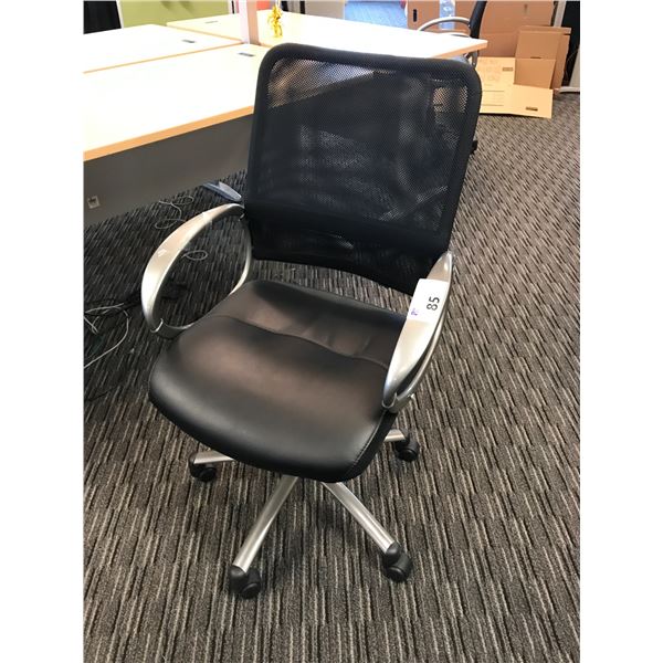 BLACK MESH BACK LOOP ARM MID BACK TILTER CHAIR