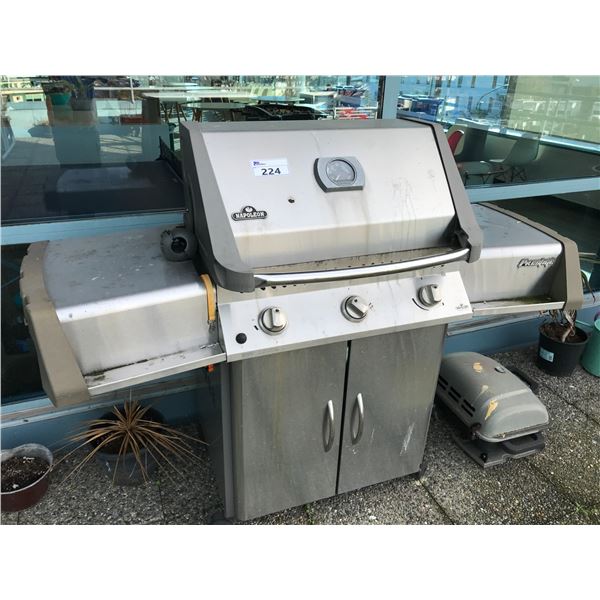 NAPOLEON PRESTIGE PROPANE BBQ