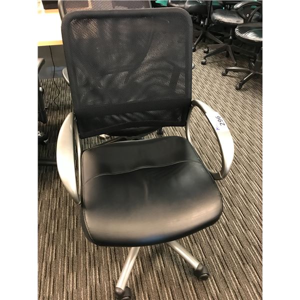 BLACK MESH BACK LOOP ARM MID BACK TILTER CHAIR