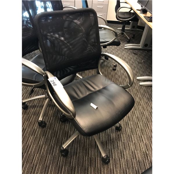 BLACK MESH BACK LOOP ARM MID BACK TILTER CHAIR