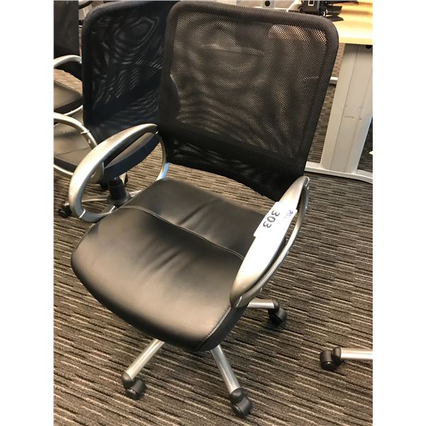 BLACK MESH BACK LOOP ARM MID BACK TILTER CHAIR