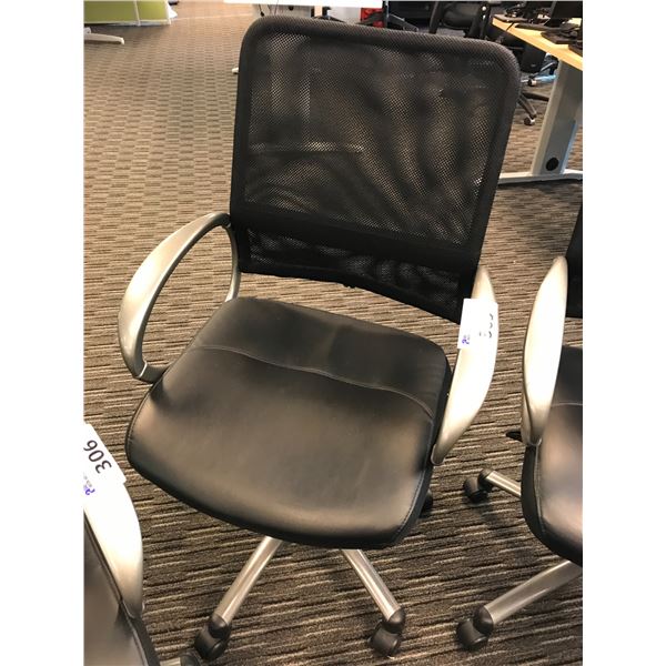 BLACK MESH BACK LOOP ARM MID BACK TILTER CHAIR