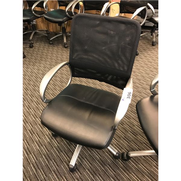 BLACK MESH BACK LOOP ARM MID BACK TILTER CHAIR