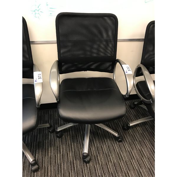 BLACK MESH BACK MID BACK LOOP ARM TILTER CHAIR