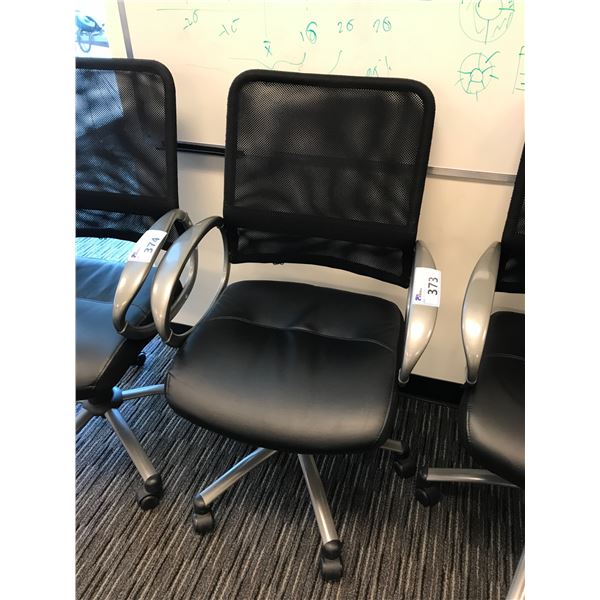 BLACK MESH BACK MID BACK LOOP ARM TILTER CHAIR