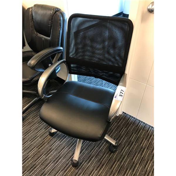 BLACK MESH BACK MID BACK LOOP ARM TILTER CHAIR