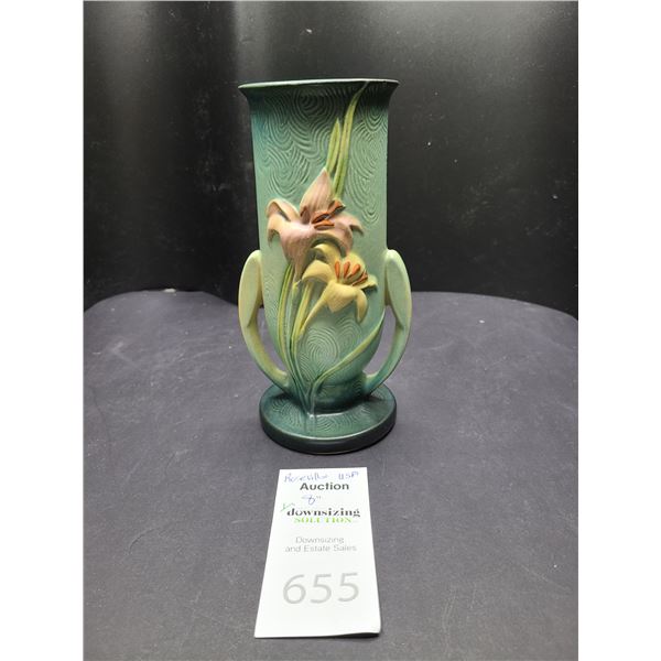 Vase by Roseville USA Cat A