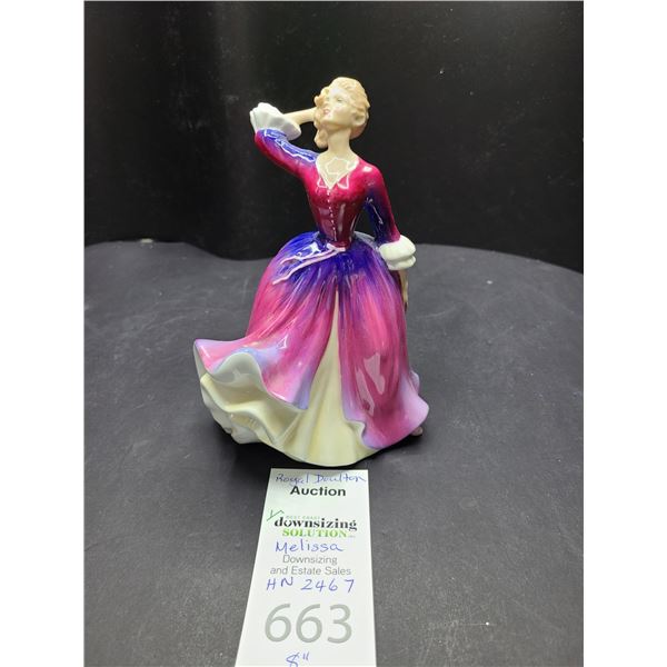 Royal Doulton Figurine Cat A