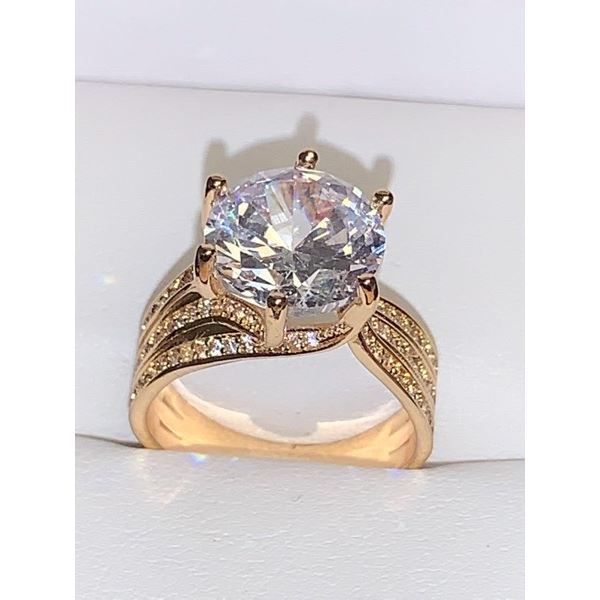 Ladies Brilliant Cut 2.0 Carat Solitaire engagement ring .925 Silver ring size 7 set in 14K GP