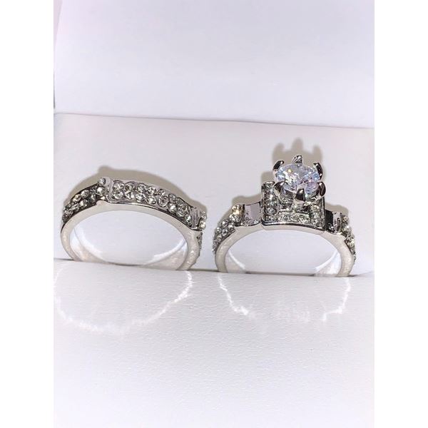 Wedding ring set , 2 pce .925 silver with 1.0 carat solitaire brilliant cut stone - sold as a lot wi
