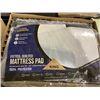 Image 1 : Utopia Fitted Quilted Mattress Pad-King