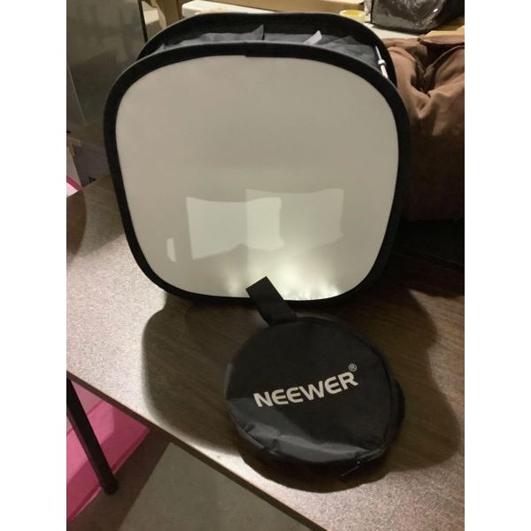 Neewer Soft Light Box