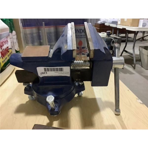 4 1/2 Table Mount Vise