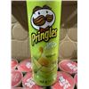 Image 2 : Pringles Dill Pickle Flavour (14 x 156g)