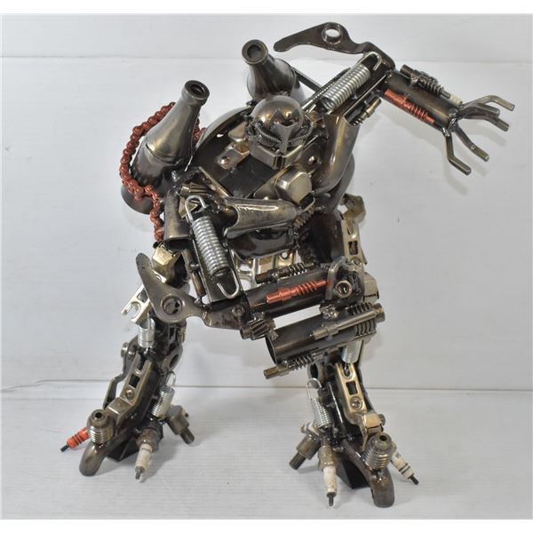 HEAVY METALIC HANDMADE COLLECTION SMASHER STATUE
